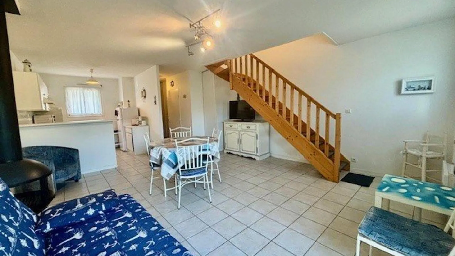 Maison 3 Pieces Avec Jardinet, Garage Et Parkings, Quartier Calme A Quiberon. - Fr-1-478-61 Quiberon
